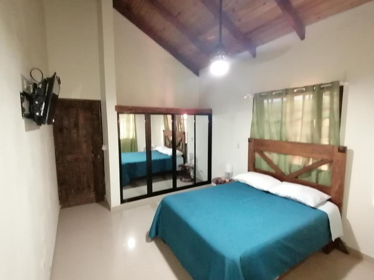 Villa Laura Jarabacoa Exteriör bild